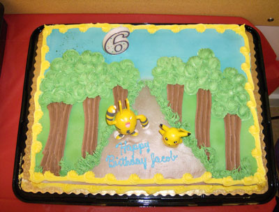 Pok&eacute;mon Birthday Cake Before
